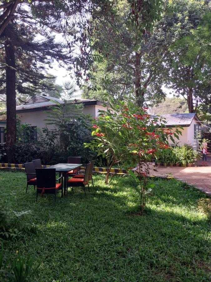 Green Garden Guest House Аруша Екстер'єр фото